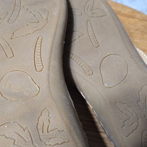 BOC Born Concept Basilia Womens Size 8M T Strap Cream Faux Leather Thong Sandals - Picture 6 of 11